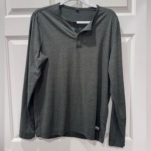 Vuori Long Sleeve Ease Henley